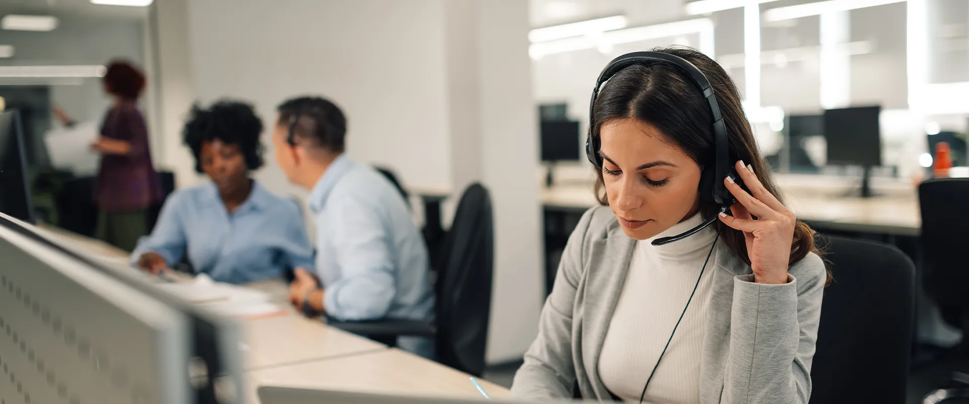 Customer Service Banner